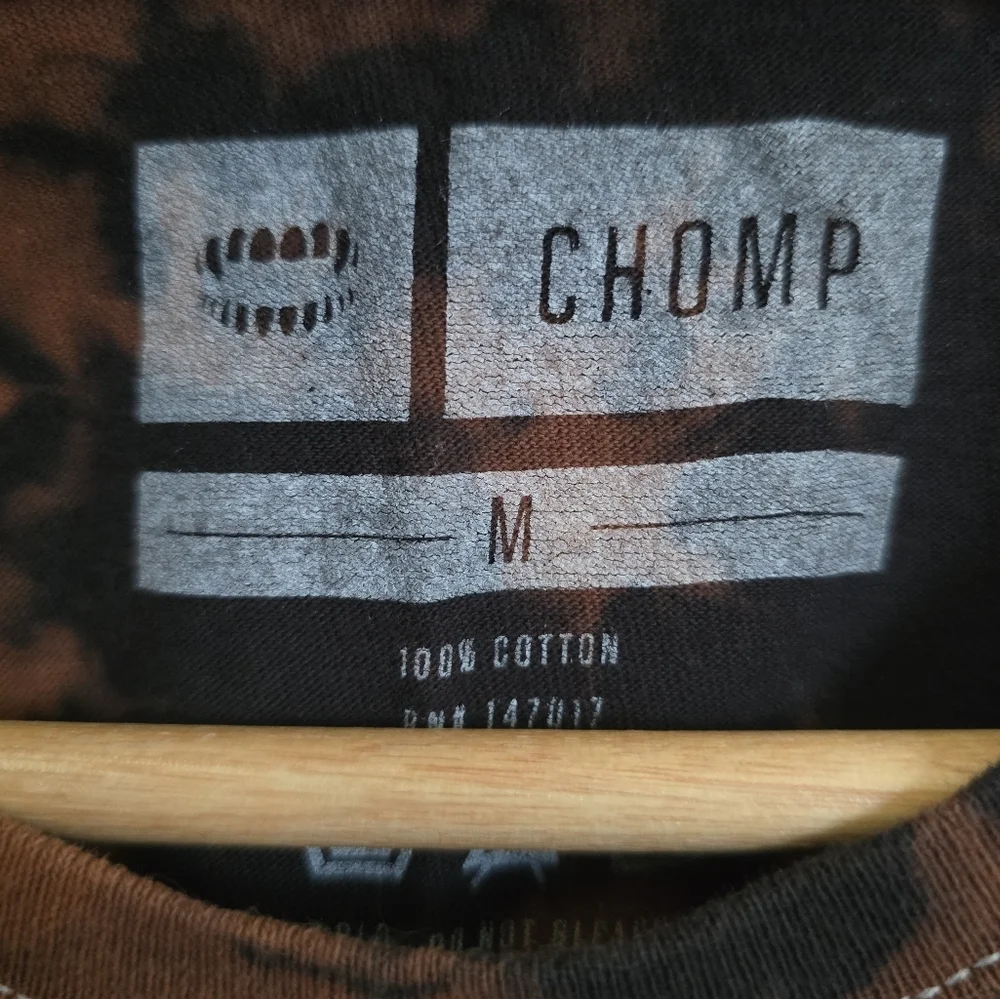 Chomp Black & Brown Design Graphic Shark T-shirt Mens Medium - Picture 5 of 5
